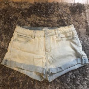 FOREVER 21 Light wash denim Jean shorts, size 26